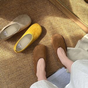 Sepatu Slip On Wanita Bahan Bludru Premium Halus Santai - BK-5 1